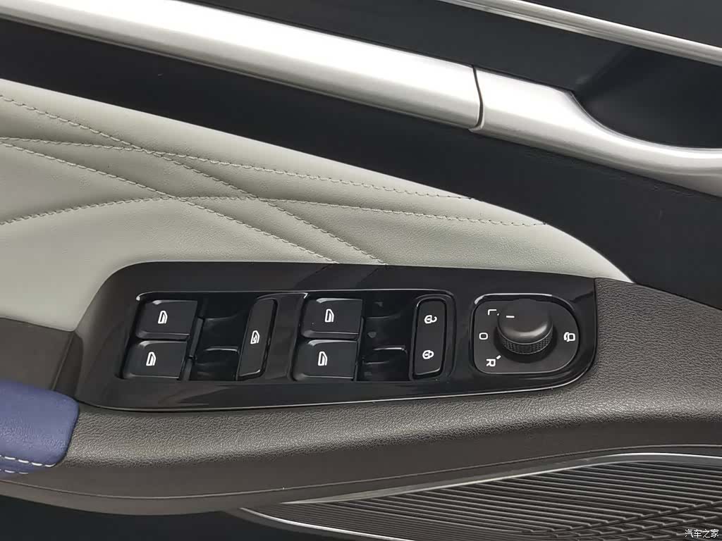 Geely Emgrand, 2021 9