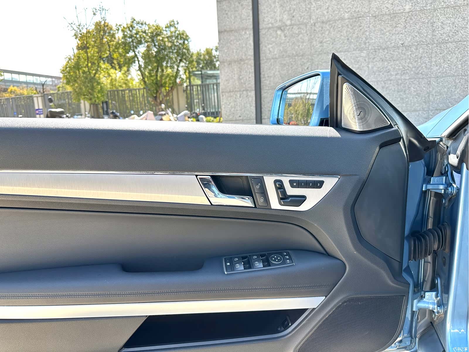 Mercedes-Benz E-Class, 2011 12