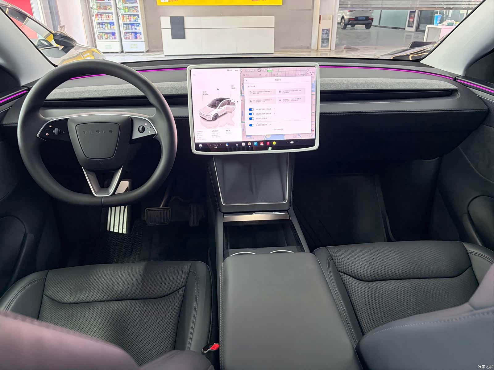 Tesla Model Y, 2025 все фото