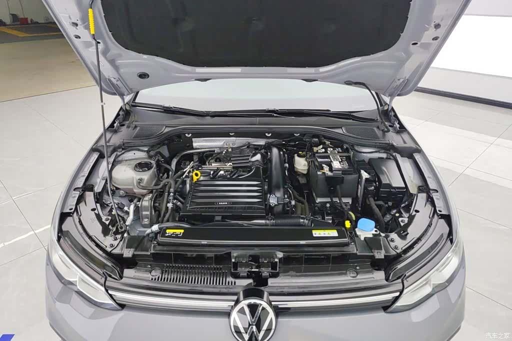 Volkswagen Golf, 2022 10
