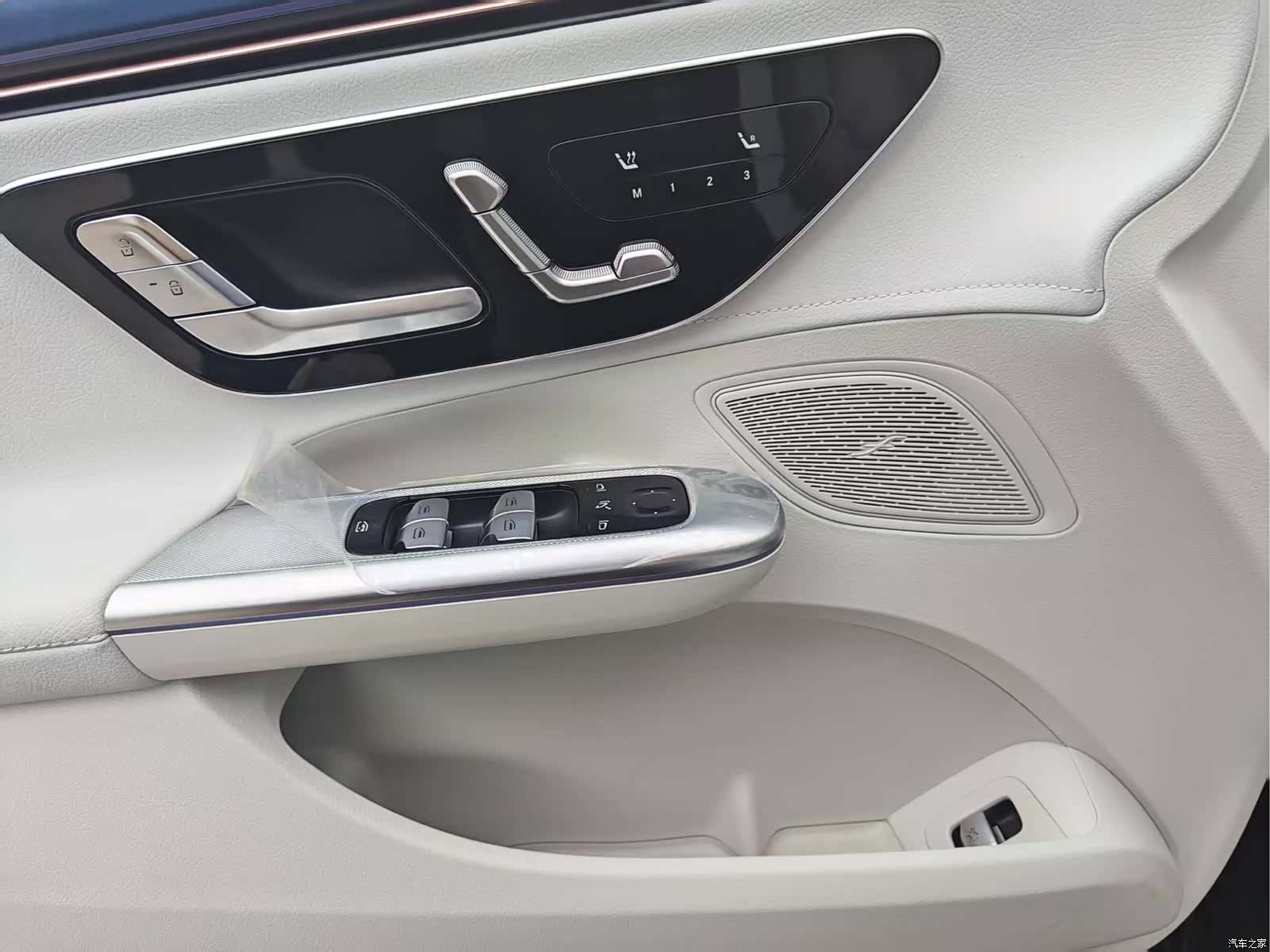 Mercedes-Benz EQE, 2025 18