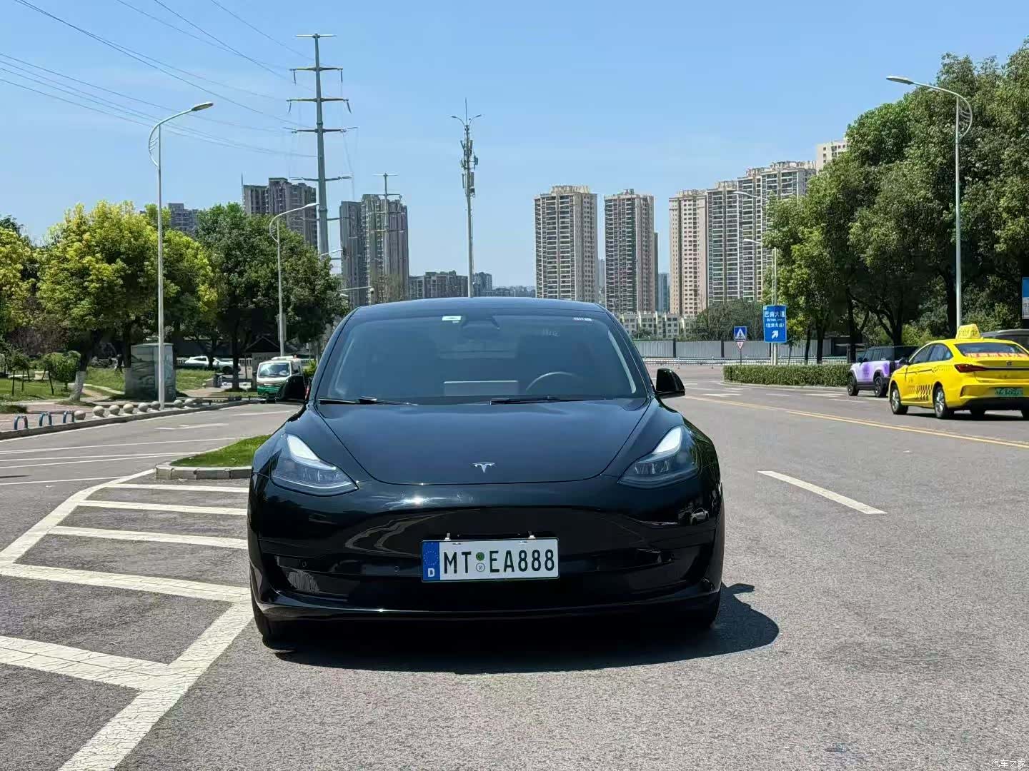 Tesla Model 3, 2023 2