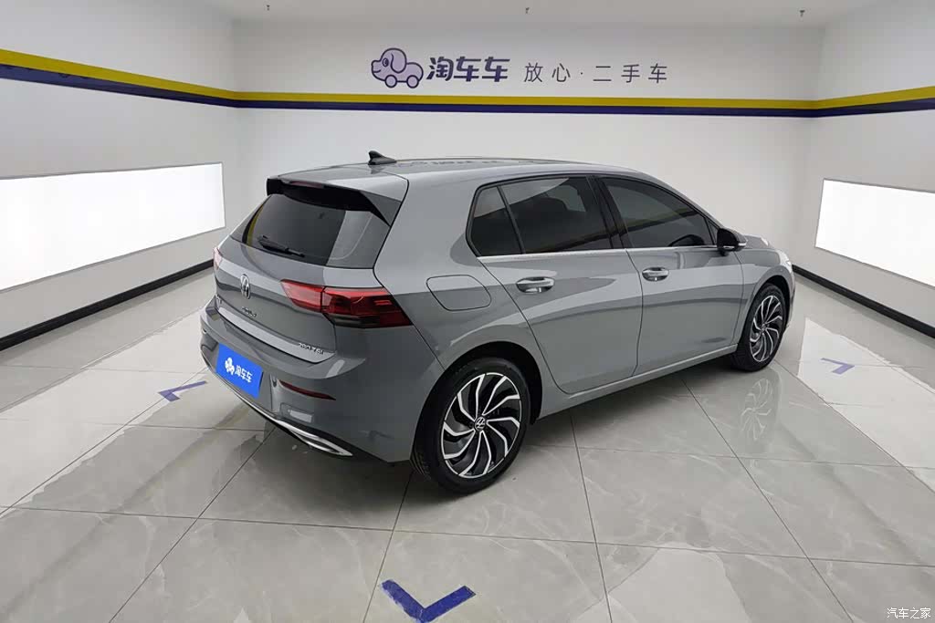 Volkswagen Golf, 2022 3