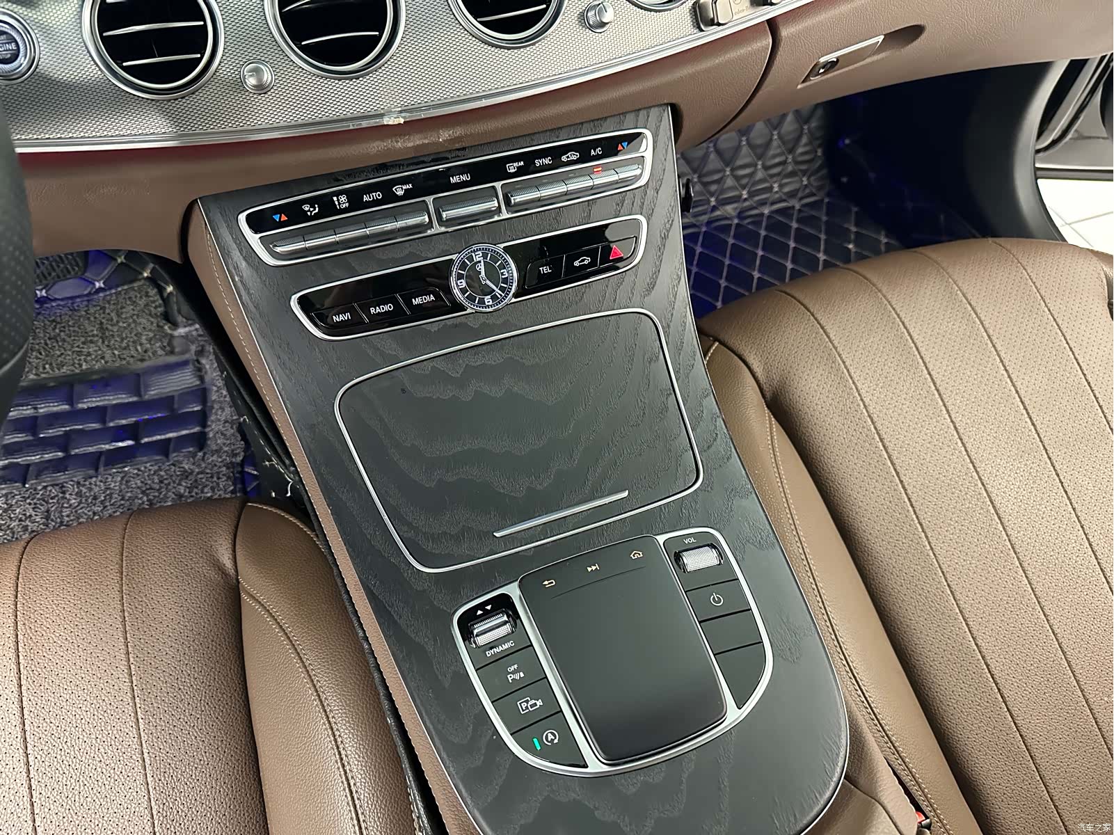 Mercedes-Benz E-Class, 2020 19