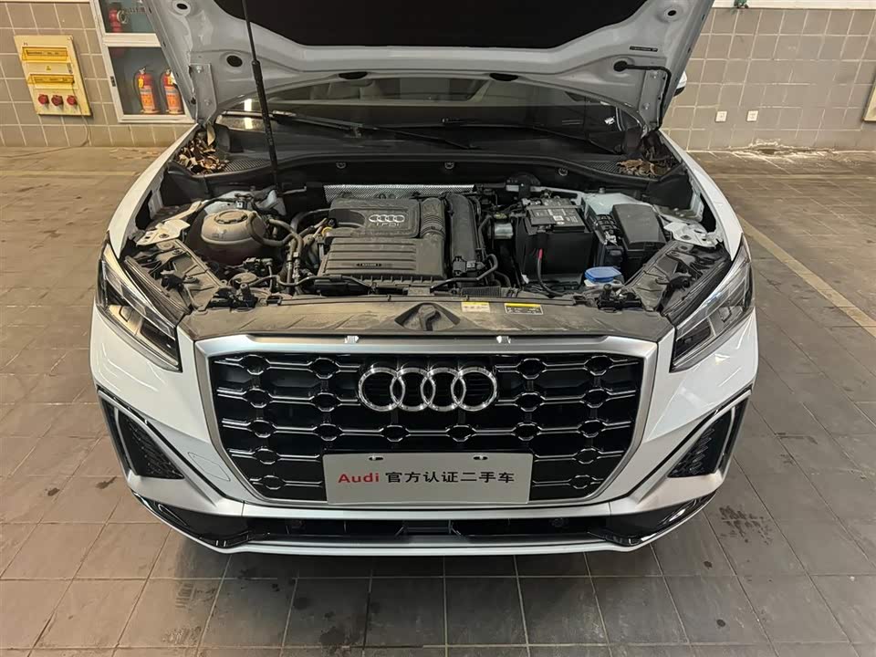 Audi Q2L