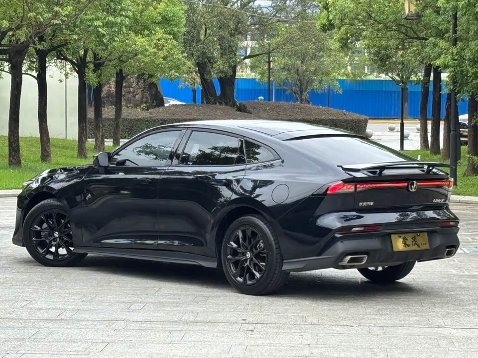 Changan UNI-V Changan UNI-V