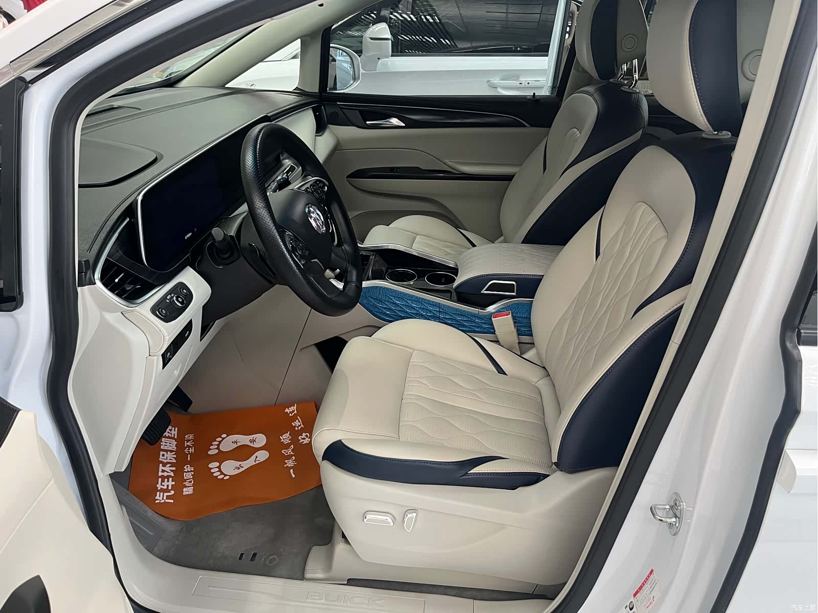 Buick GL8, 2022 2
