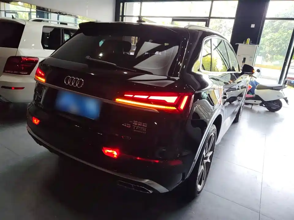 Audi Q5L
