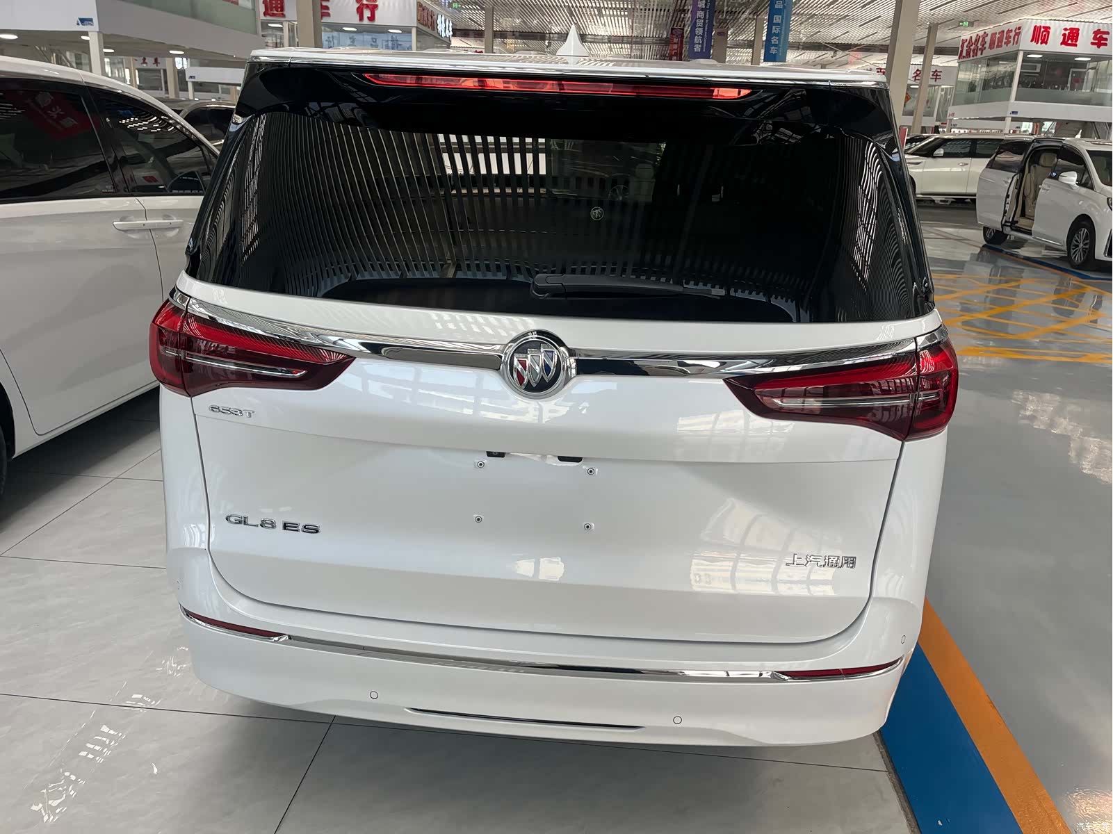 Buick GL8, 2020 6