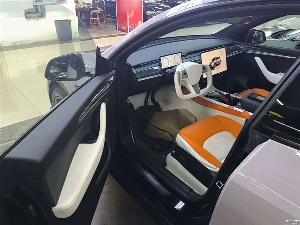 Tesla Model Y, 2022 15