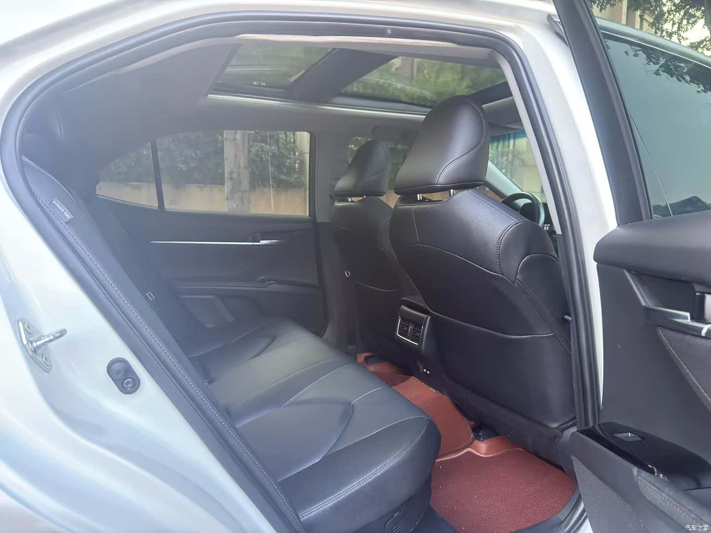 Toyota Camry, 2022 6