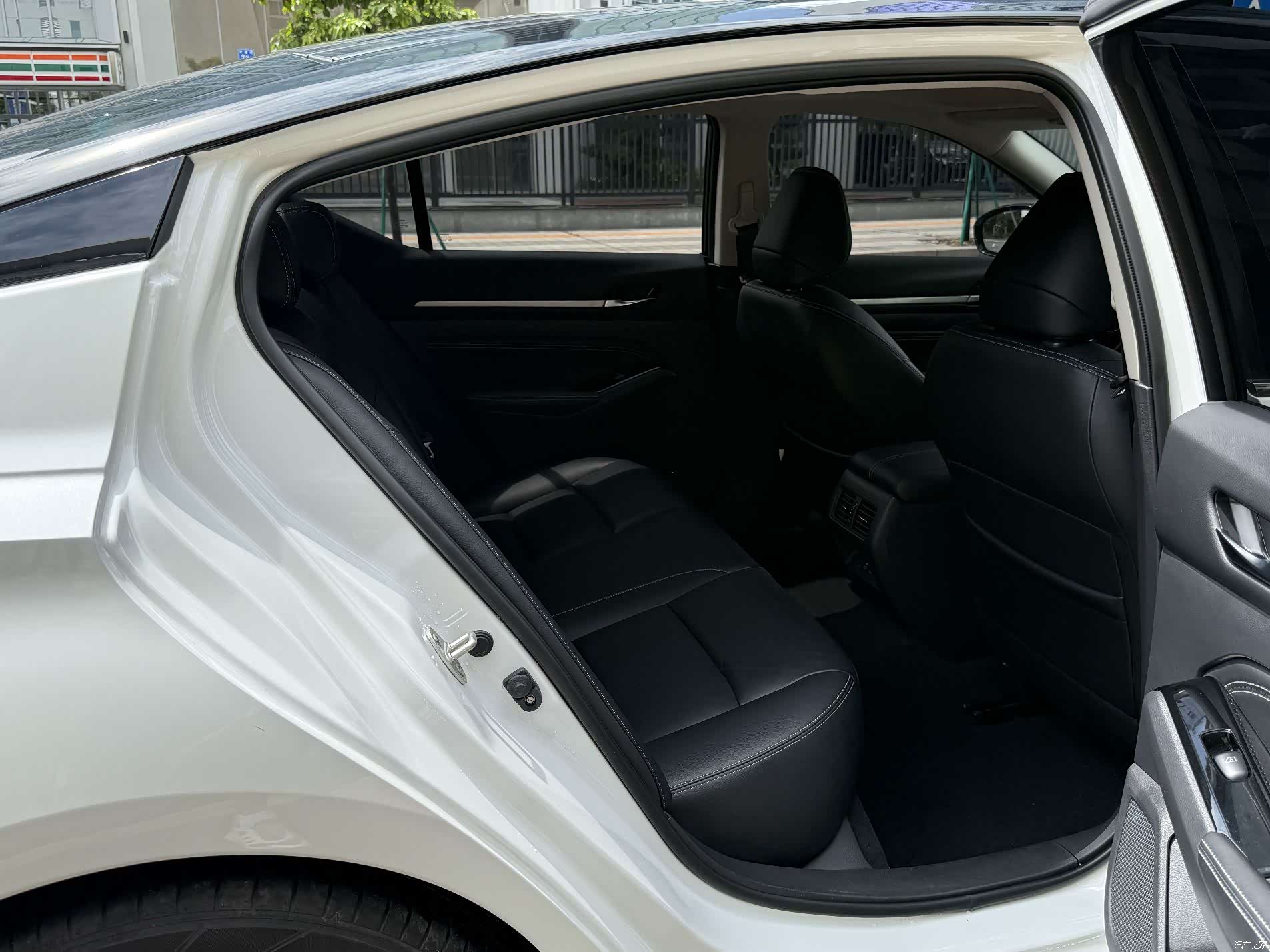 Nissan Teana, 2023 17