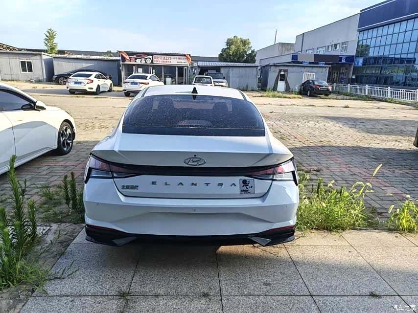 Hyundai Elantra, 2021 4