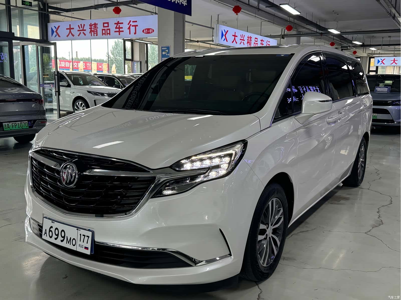 Buick GL8, 2022 1