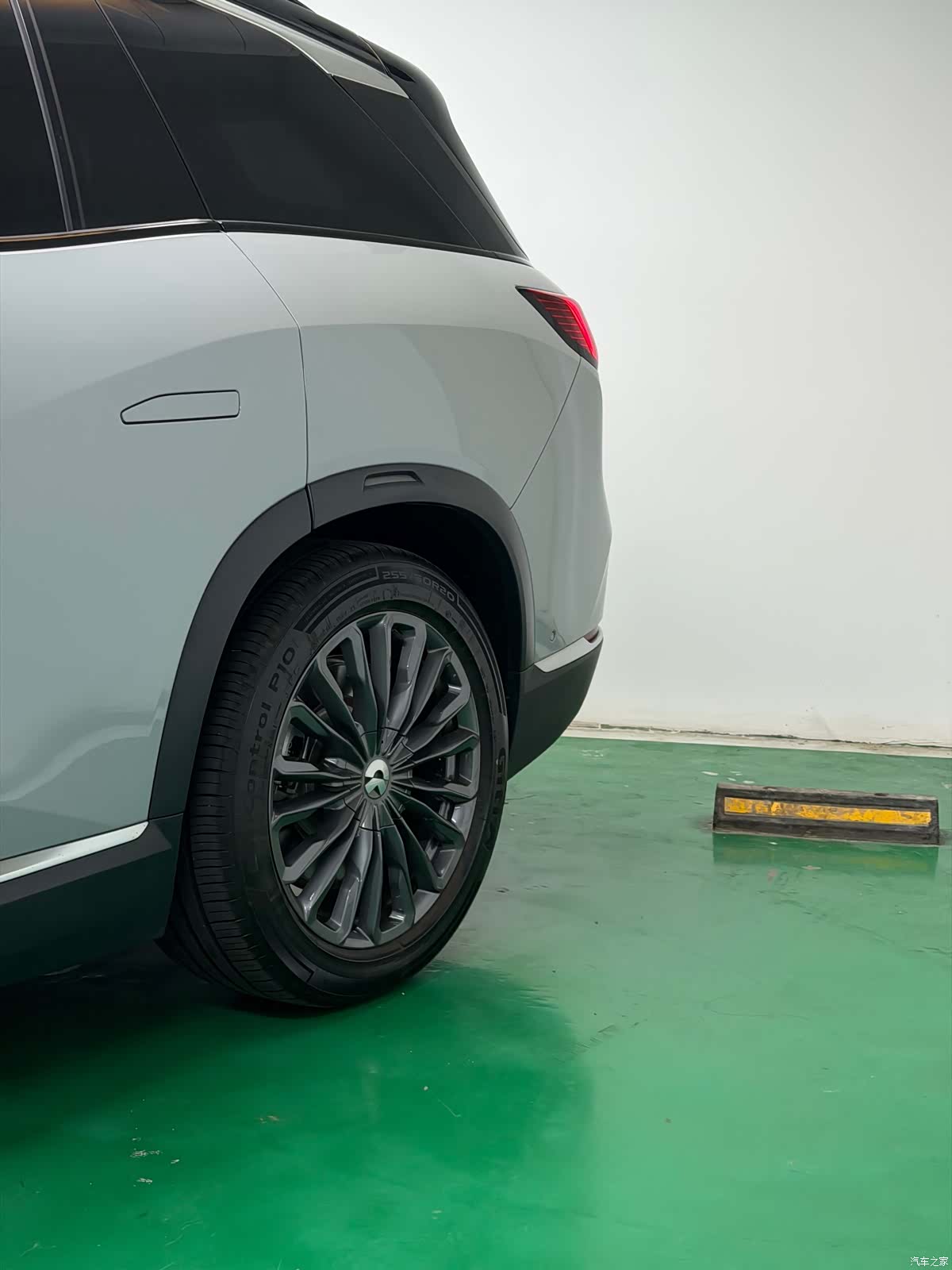 NIO ES8, 2021 8