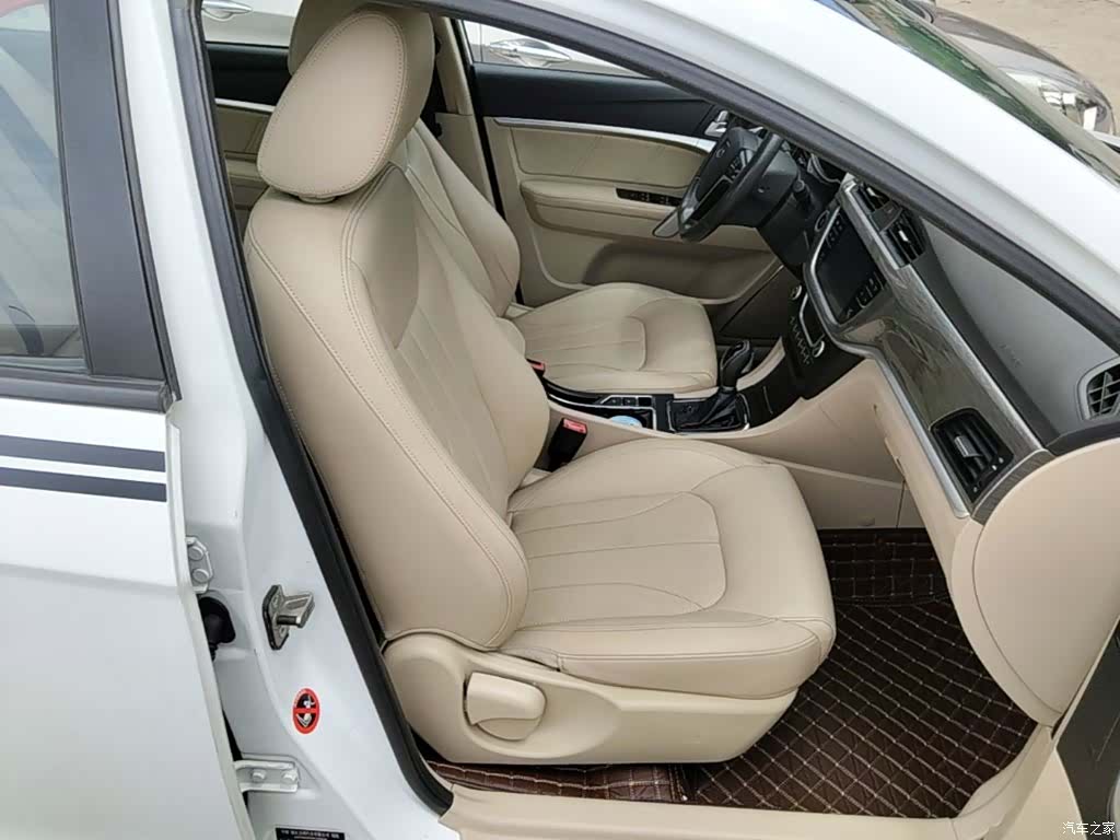 Geely Emgrand, 2017 25