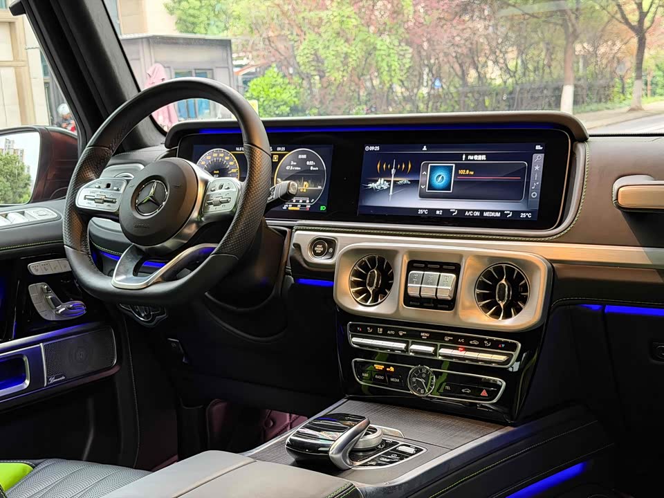 Mercedes-Benz G-class