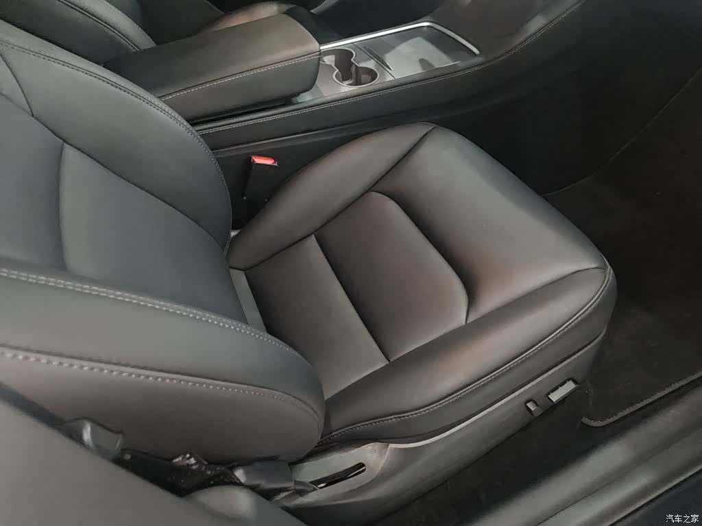 Tesla Model Y, 2022 25