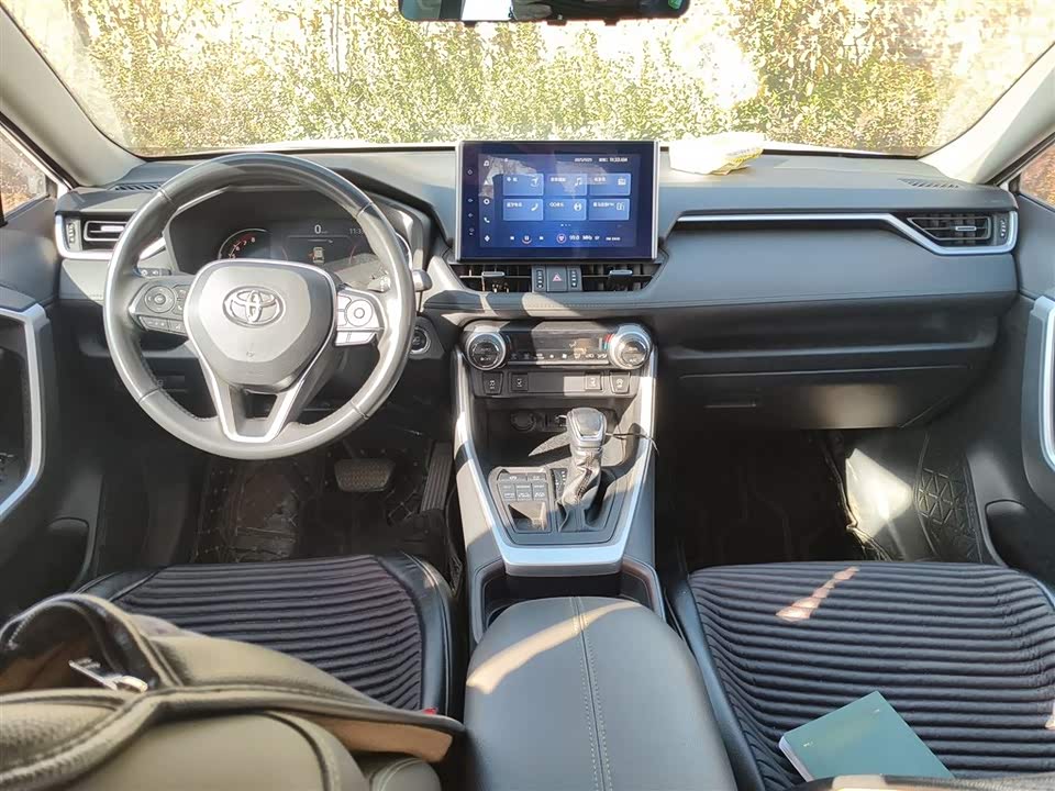 Toyota RAV4 Rongfang