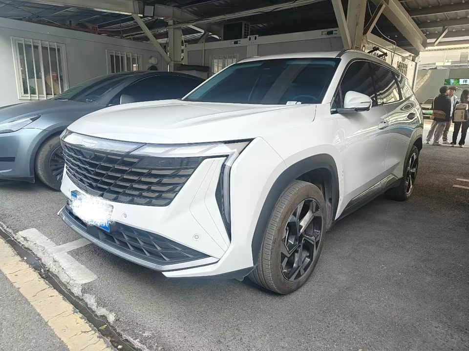 Geely Atlas L