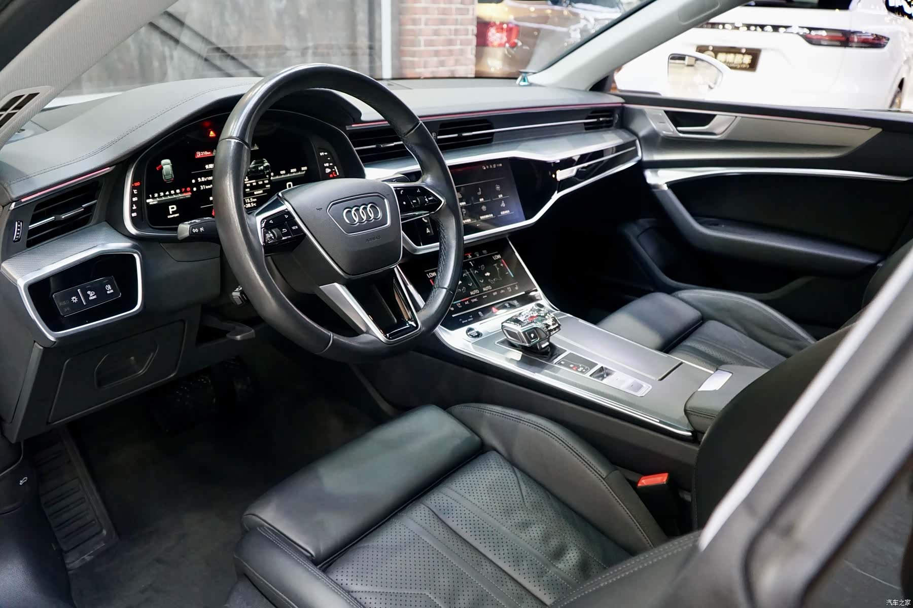 Audi A7, 2022 все фото