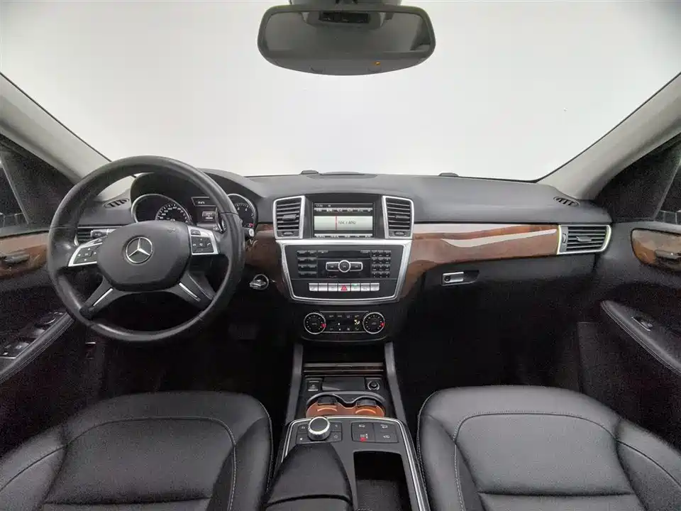 Mercedes-Benz M class