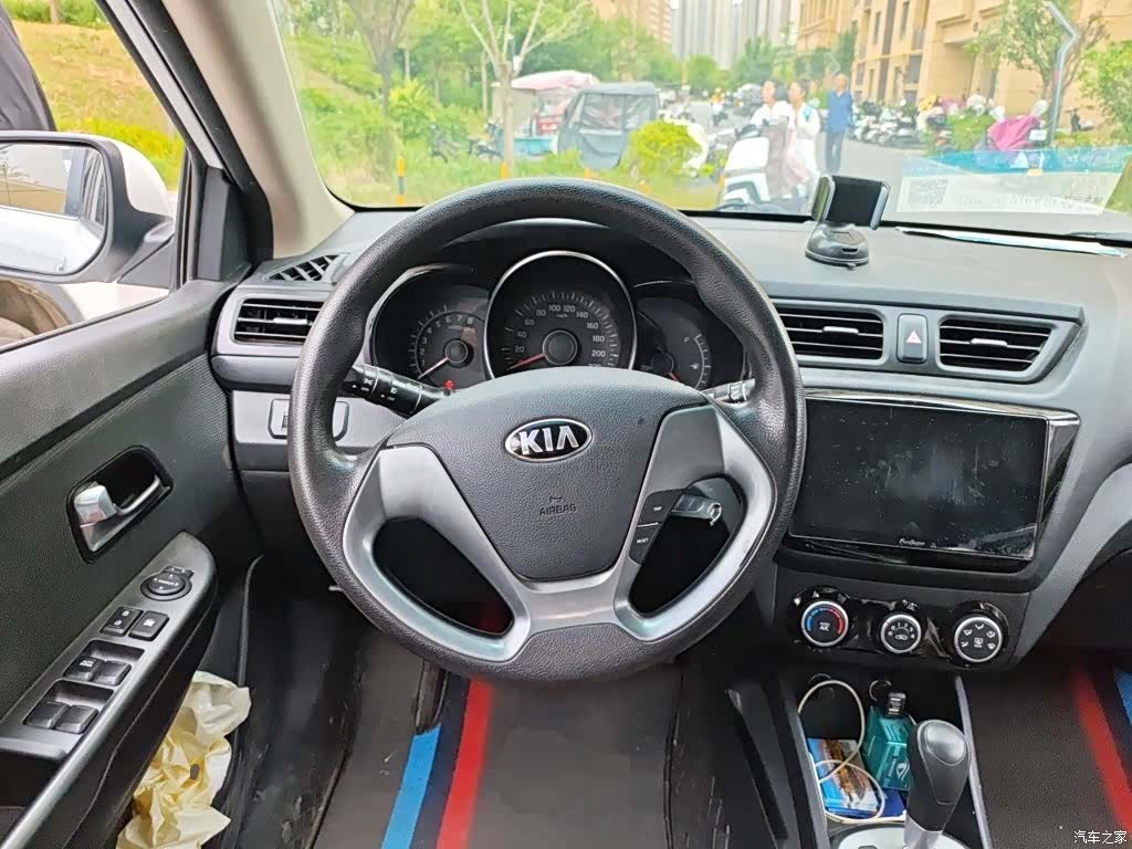 Kia K2, 2015 7
