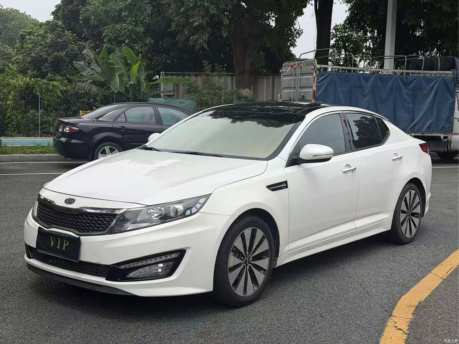 Kia K5, 2012 1