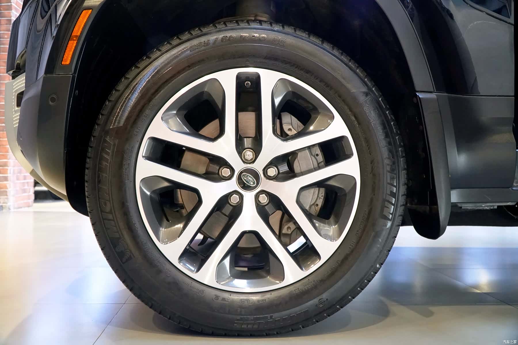 Land Rover Defender, 2022 24