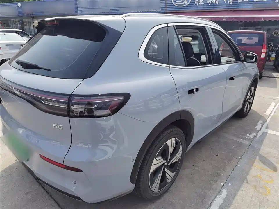 Geely Galaxy Galaxy E5