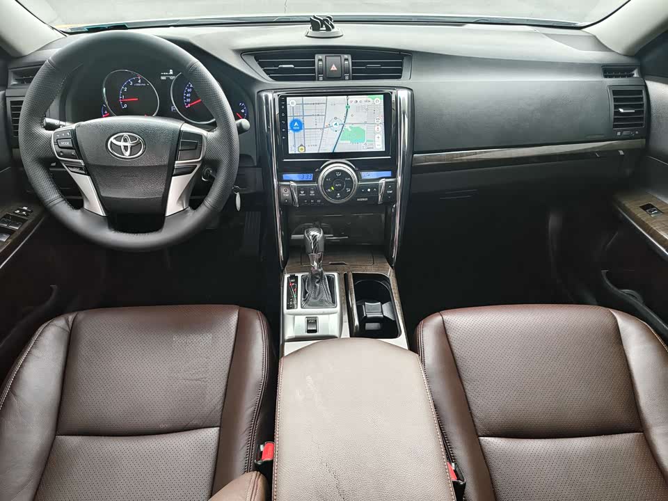 Toyota Reiz