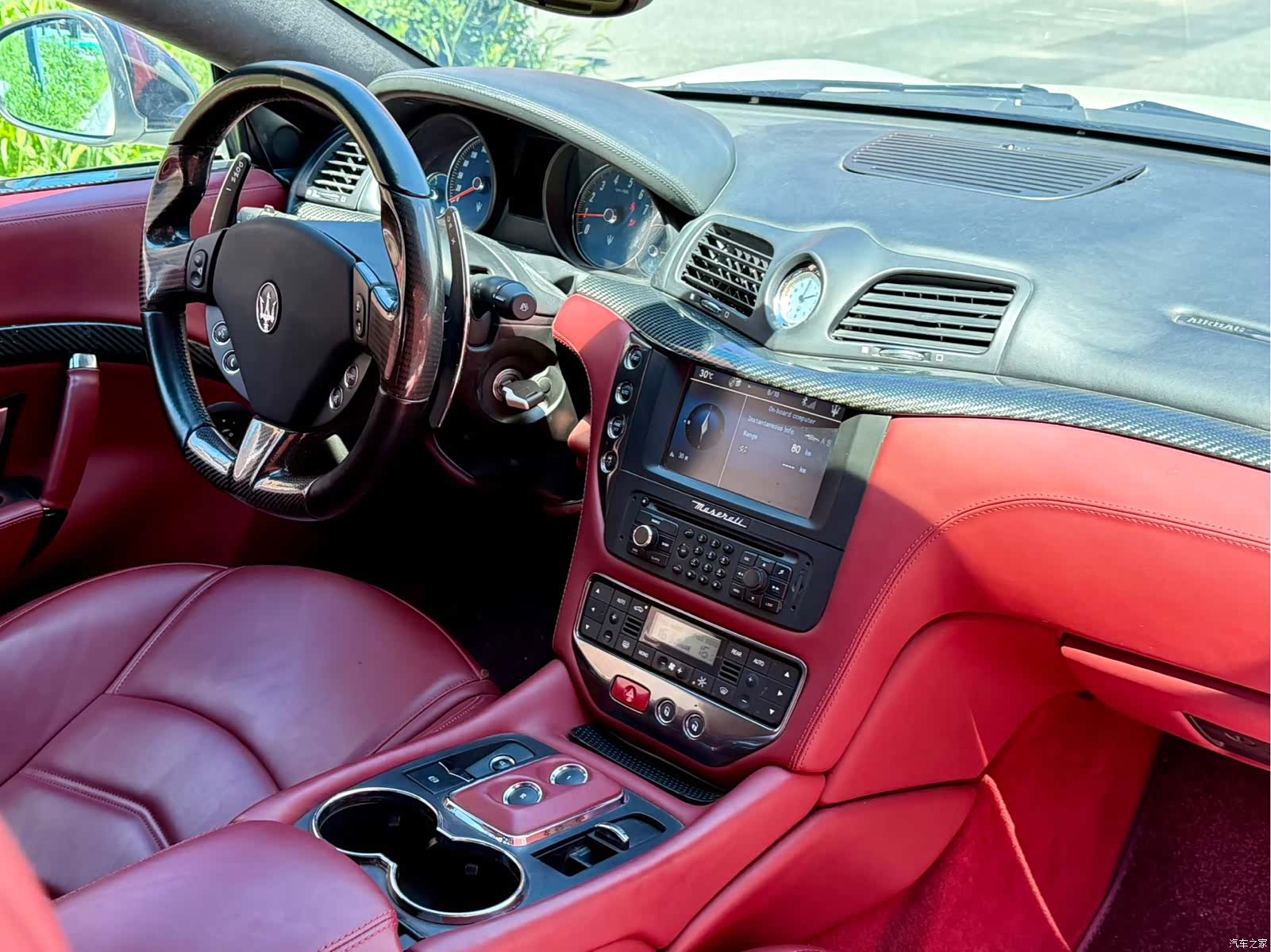 Maserati GranTurismo, 2013 15