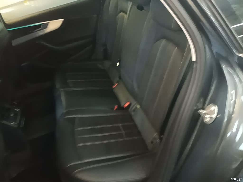Audi A4L, 2022 17