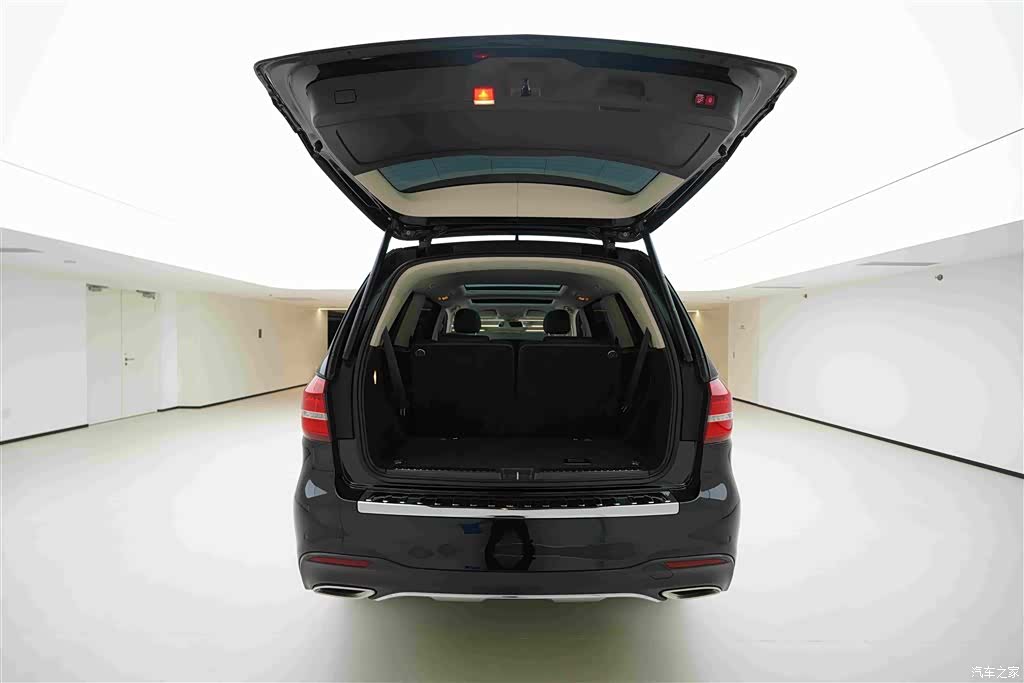Mercedes-Benz GLS, 2018 6