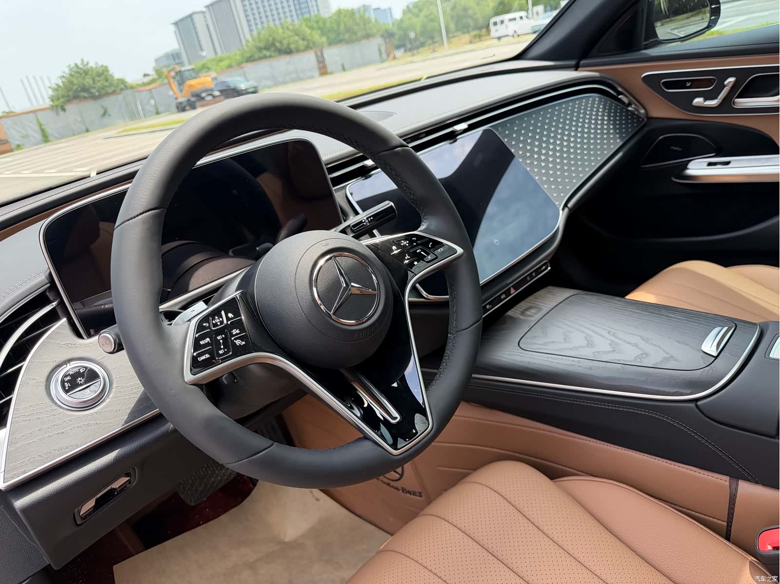 Mercedes-Benz E-Class, 2024 6