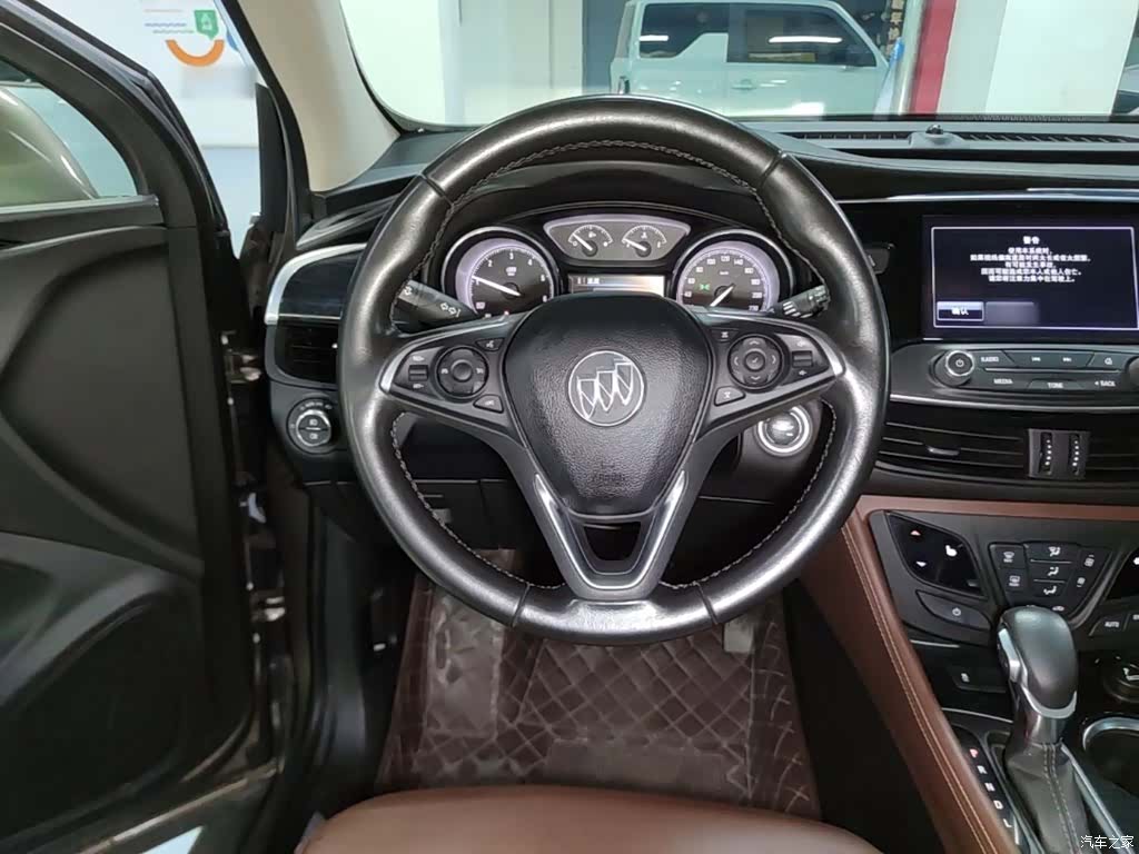 Buick Envision Plus, 2018 11