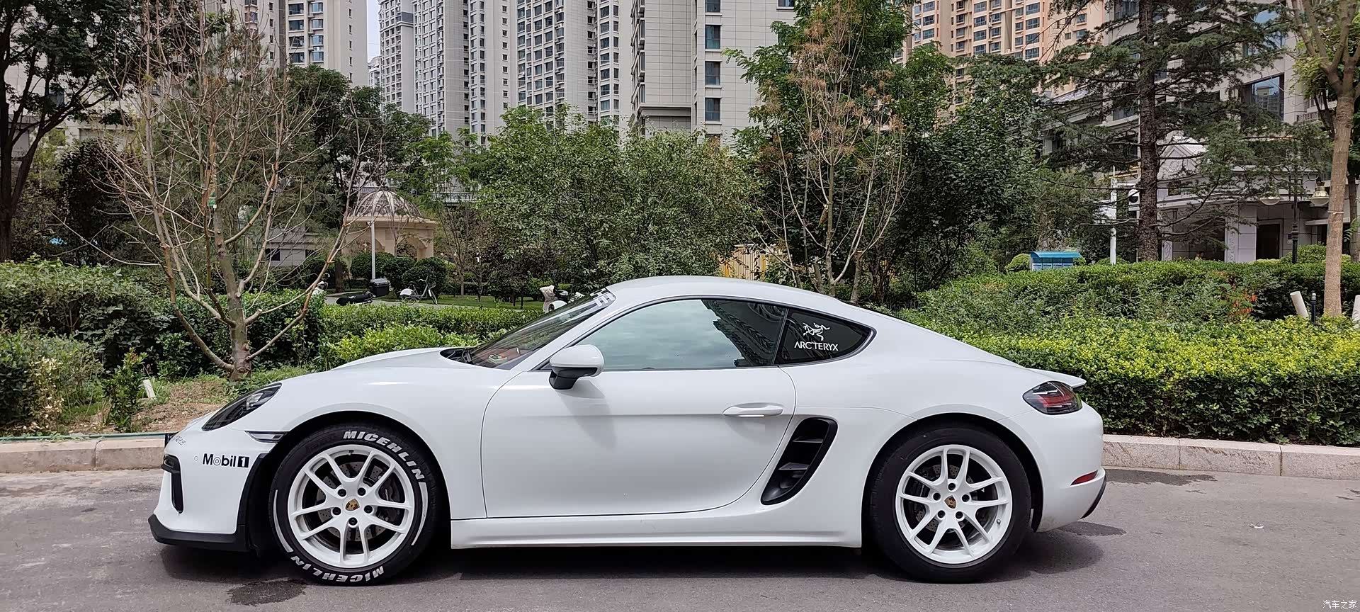Porsche Cayman, 2019 3