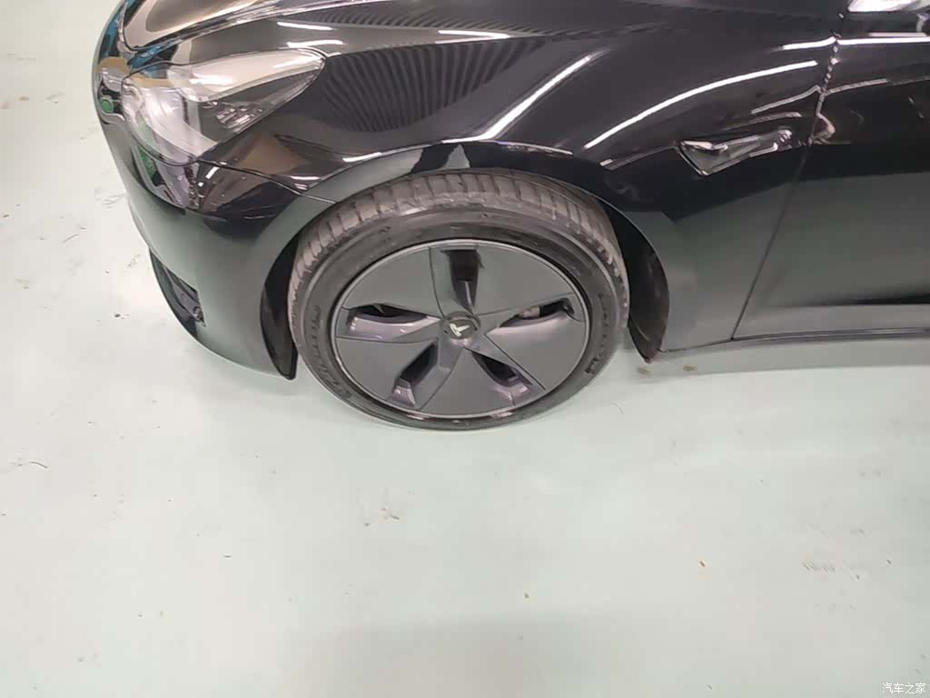 Tesla Model 3, 2021 24