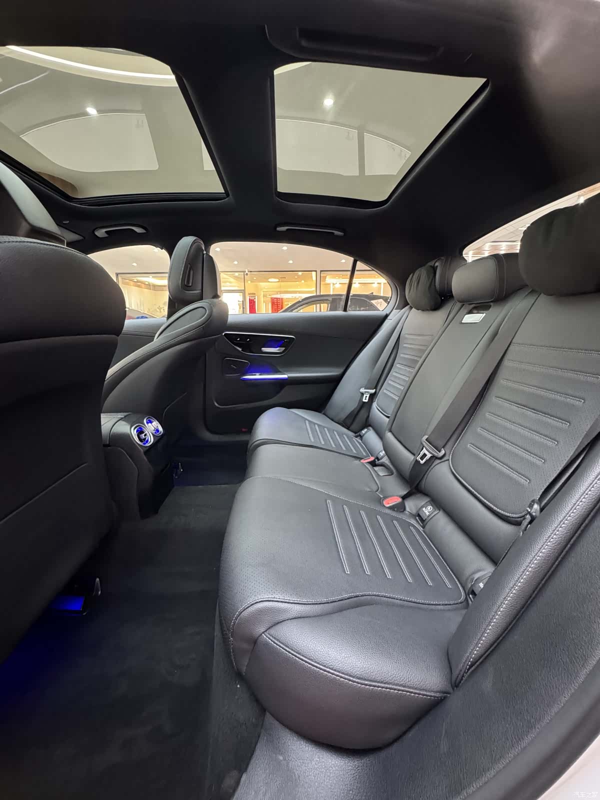 Mercedes-Benz C-Class, 2023 13