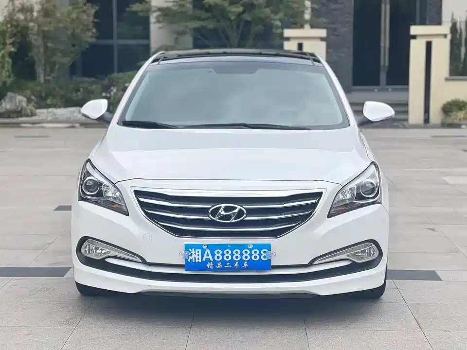 Hyundai Name picture