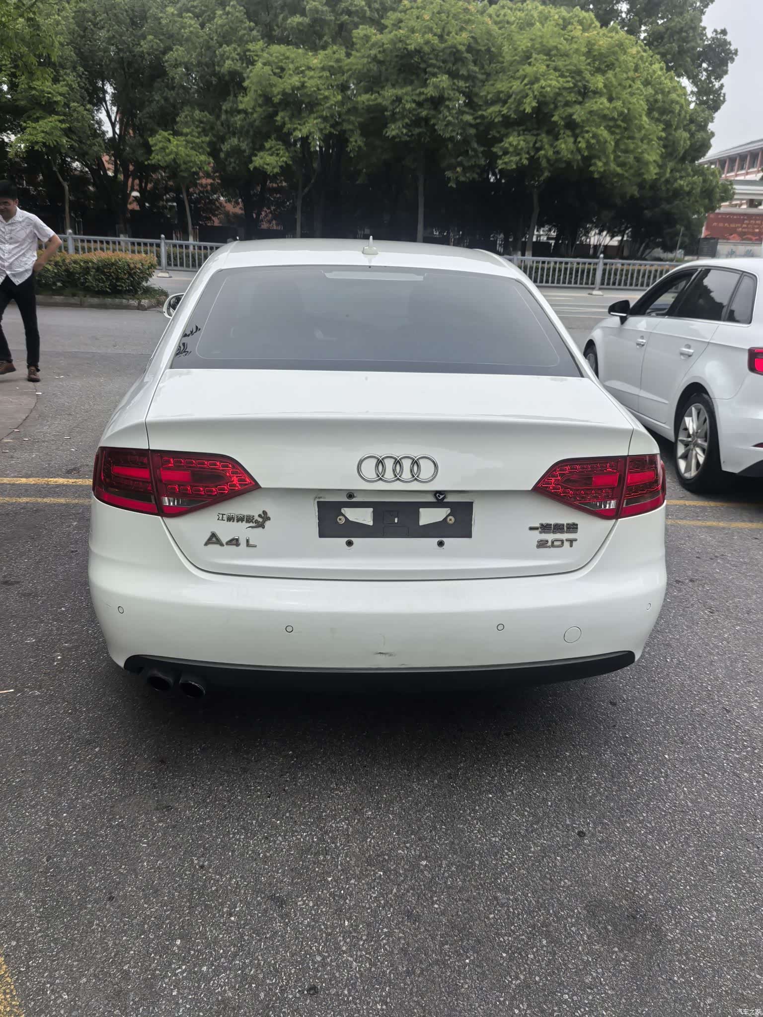 Audi A4L, 2011 10
