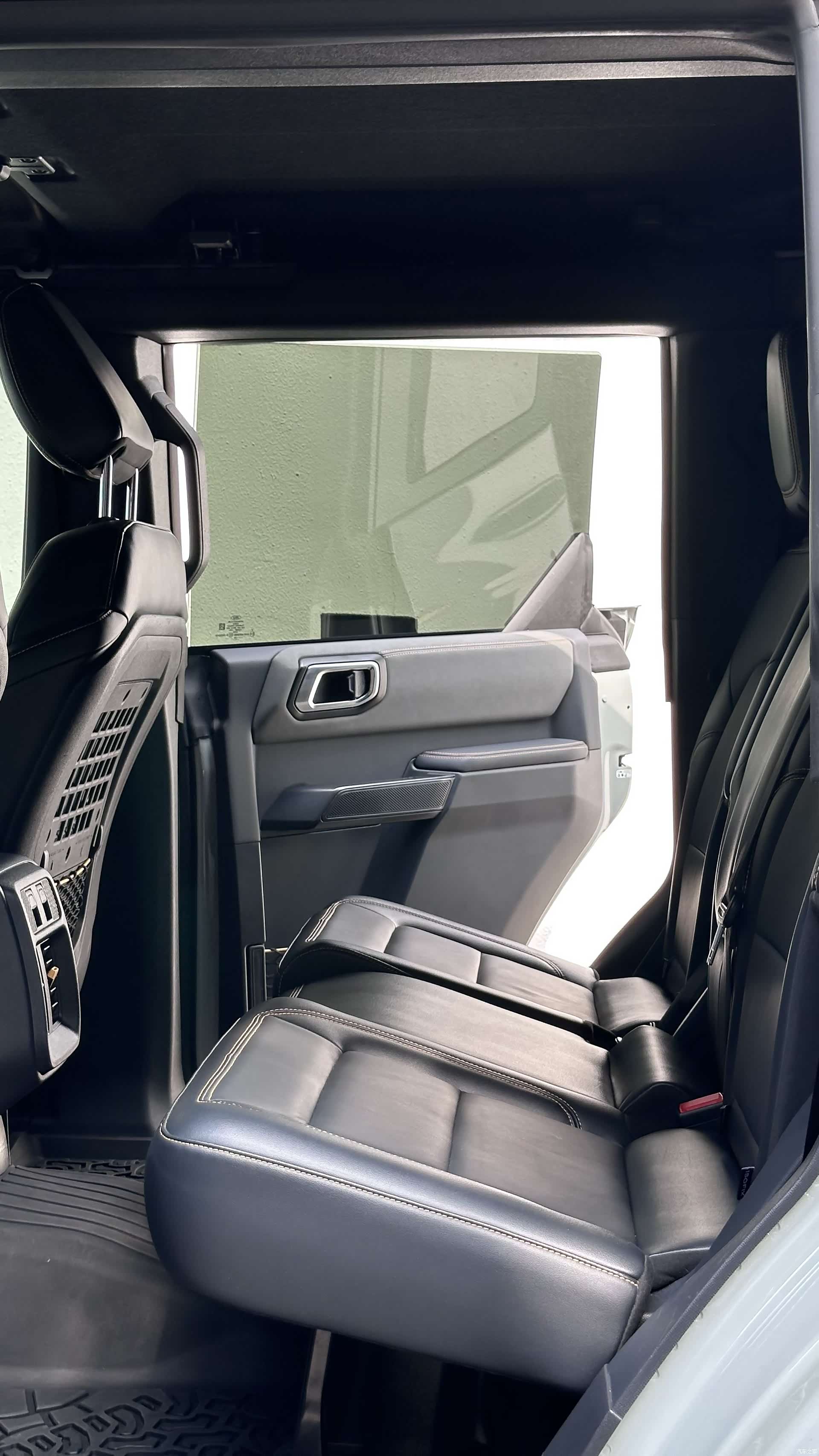 Ford Bronco, 2024 8