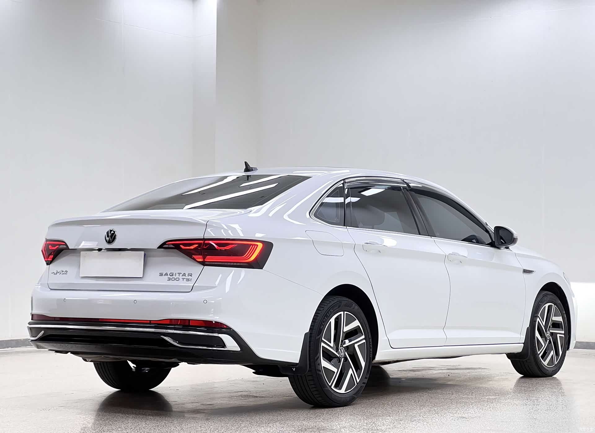 Volkswagen Sagitar, 2023 20