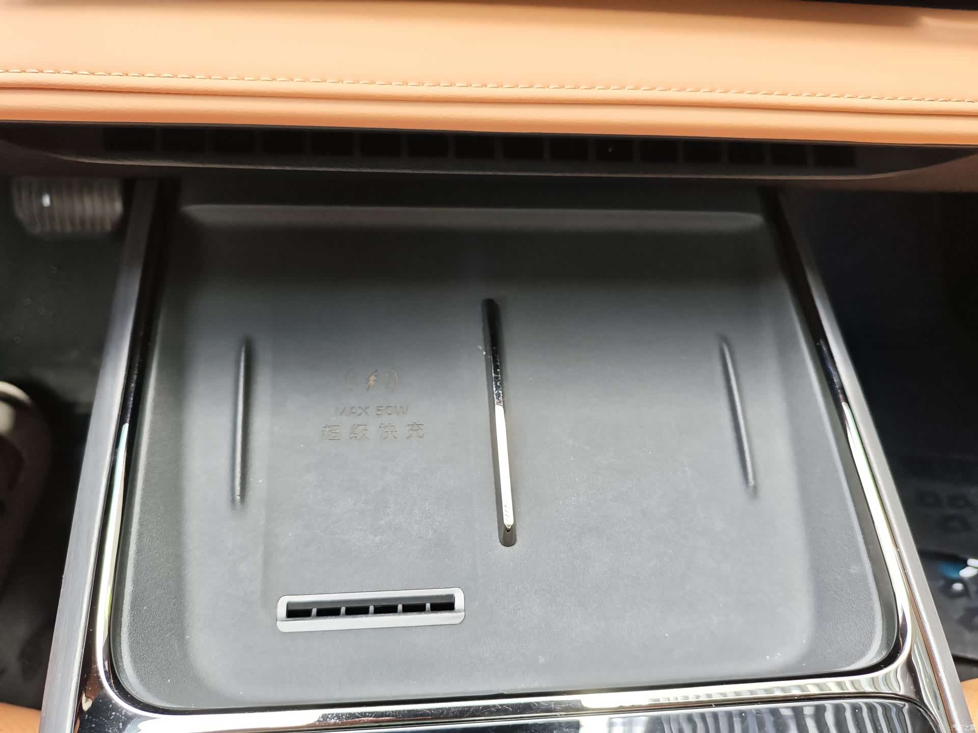 Geely 8, 2025 16
