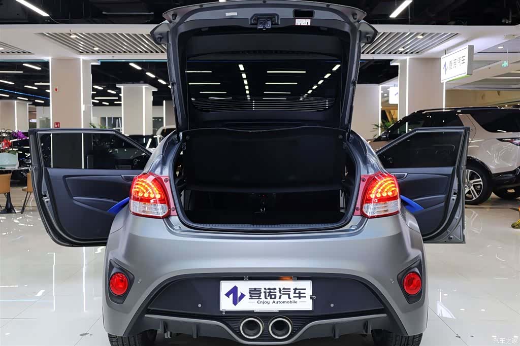 Hyundai Veloster, 2015 28