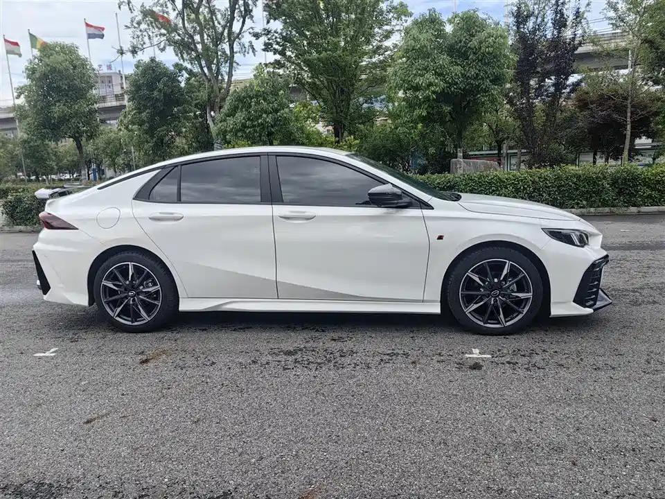 Trumpchi Shadow Leopard
