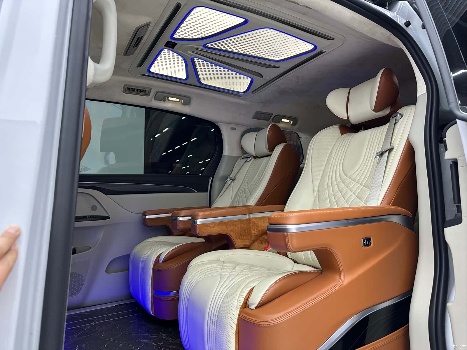 Buick GL8, 2022 21