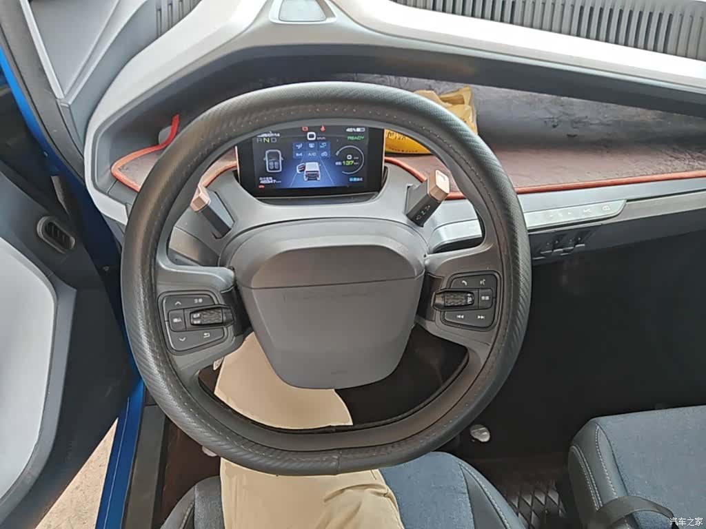 Wuling E200, 2021 11
