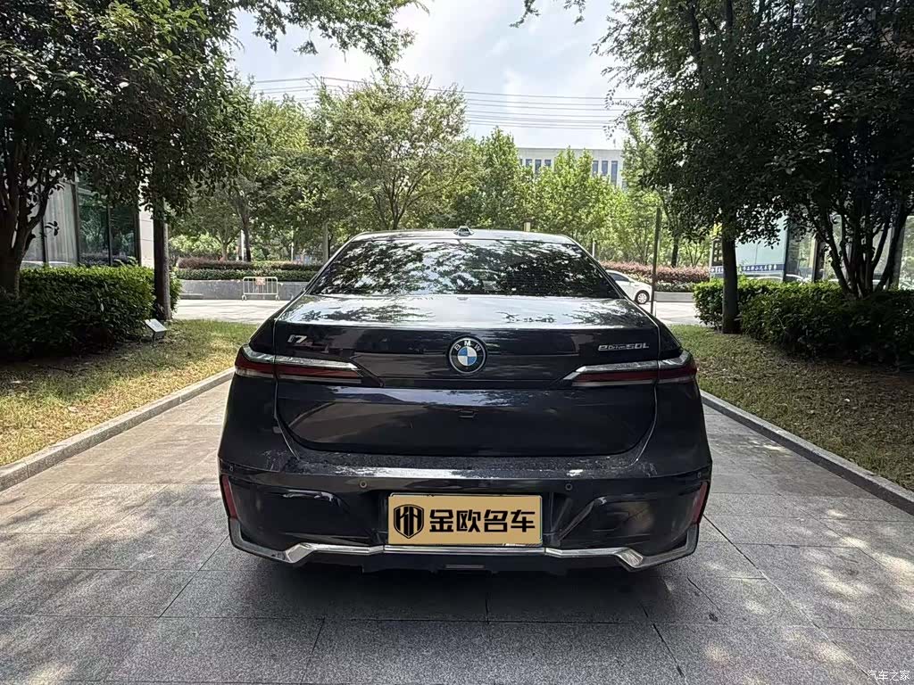 BMW i7, 2025 все фото