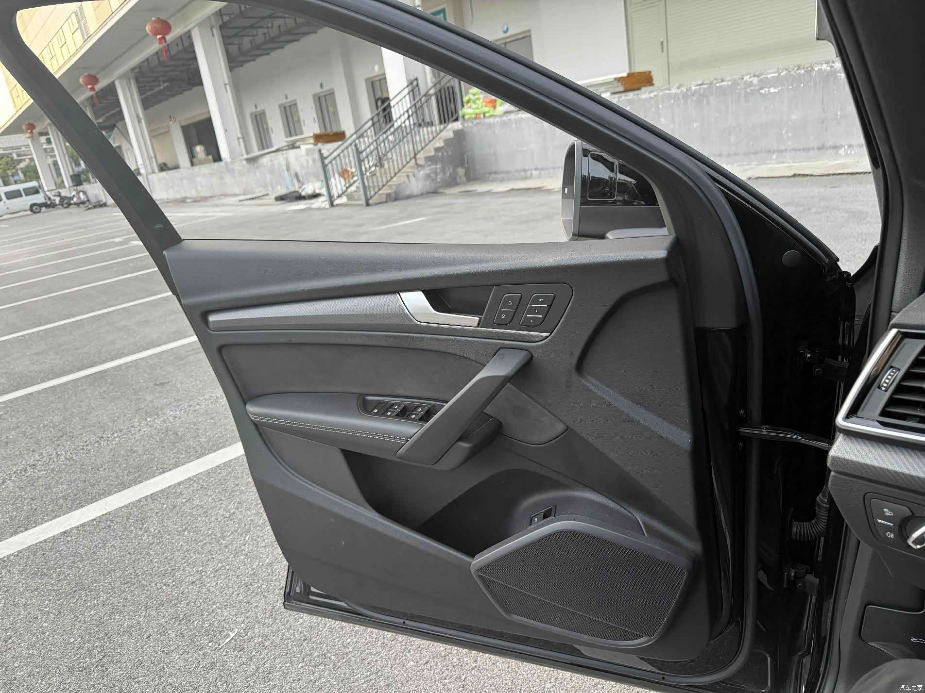 Audi Q5L, 2021 3